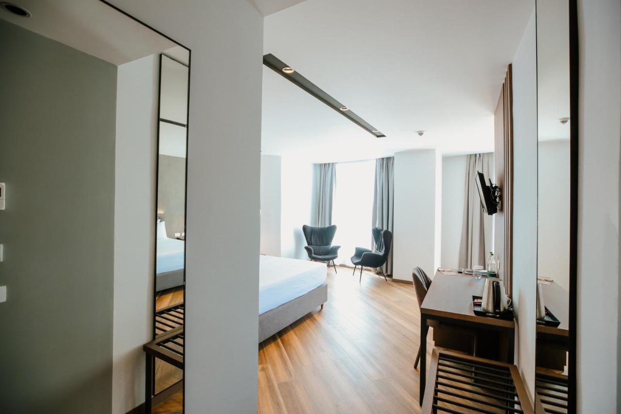 Klajdi Resort & Spa Golem  Ngoại thất bức ảnh A room at the hotel