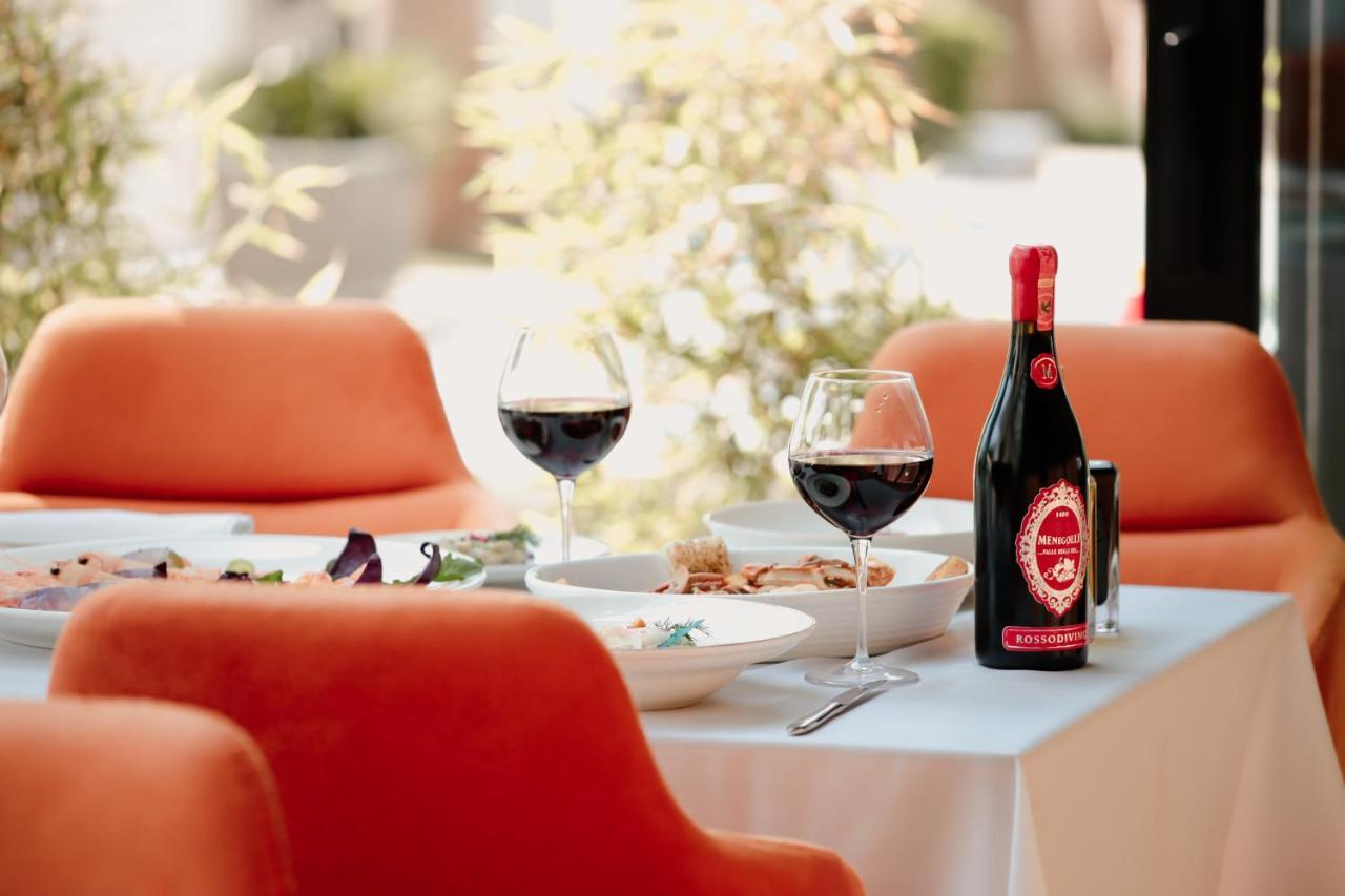 Klajdi Resort & Spa Golem  Ngoại thất bức ảnh A bottle of Château de Pommard
